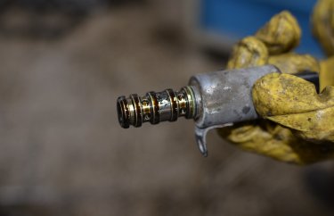 Клапан фазорегулятора Пежо 308 в стружке