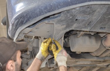 Снимаем пыльник Пежо 308