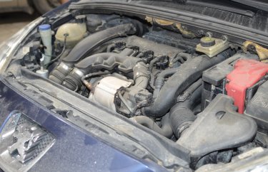 Начинаем с разборки подкапотного пространтсва