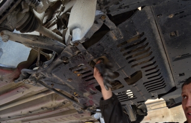 Слив масла двигателя Пежо 408