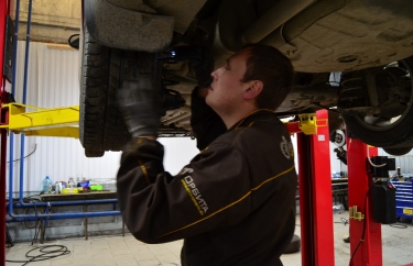 Диагностика подвески на Пежо 408