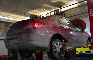 Диагностика подвески на Пежо 408