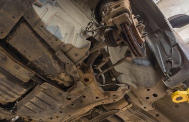 Диагностика подвески и замена амортизаторов Пежо 4007 (подробные фото и видео)