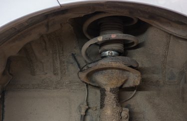 Диагностика подвески и замена амортизаторов Пежо 4007 (подробные фото и видео)