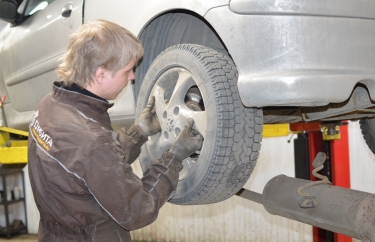 Замена задней балки Пежо 206 (подробные фото)