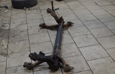 Восстановленная балка 206 (новый рычаг и торсионы)