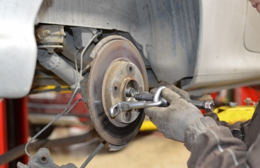 Снимаем ступицу Пежо 206