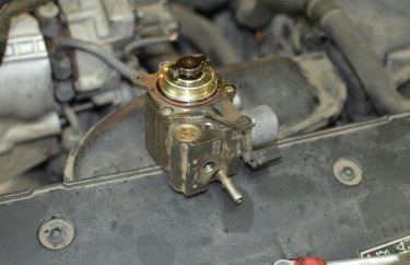 Замена ТНВД Пежо 508 (подробные фото)