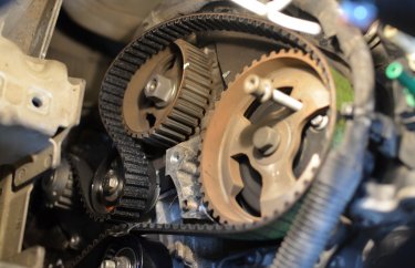 Установка и регулировка ремня ГРМ на Пежо Партнер