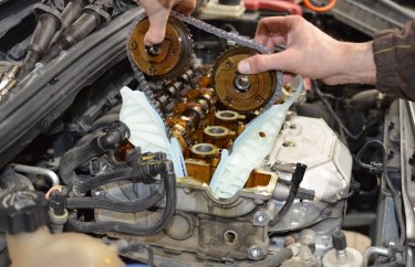 Устанавливаем новую цепь ГРМ ЕР6 Пежо 308 с нижним успокоителем