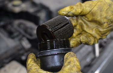 Замена масляного фильтра Пежо 308