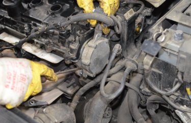 Замена ГБЦ Пежо 308 (подробные фото)