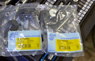 Установка стоек стабилизатора Пежо 107