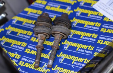 ТО на 80 тыс.км. Пежо 107 (подробные фото)