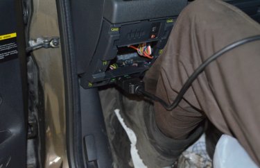 Разъём для подключения Пежо 3008