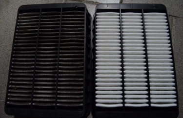 Старый и новый воздушный фильтр Пежо 4007