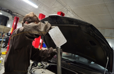 Залив масла в коробку